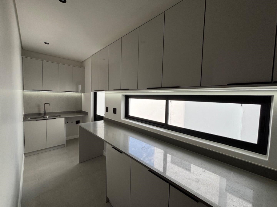 4 Bedroom Property for Sale in Sandown Western Cape